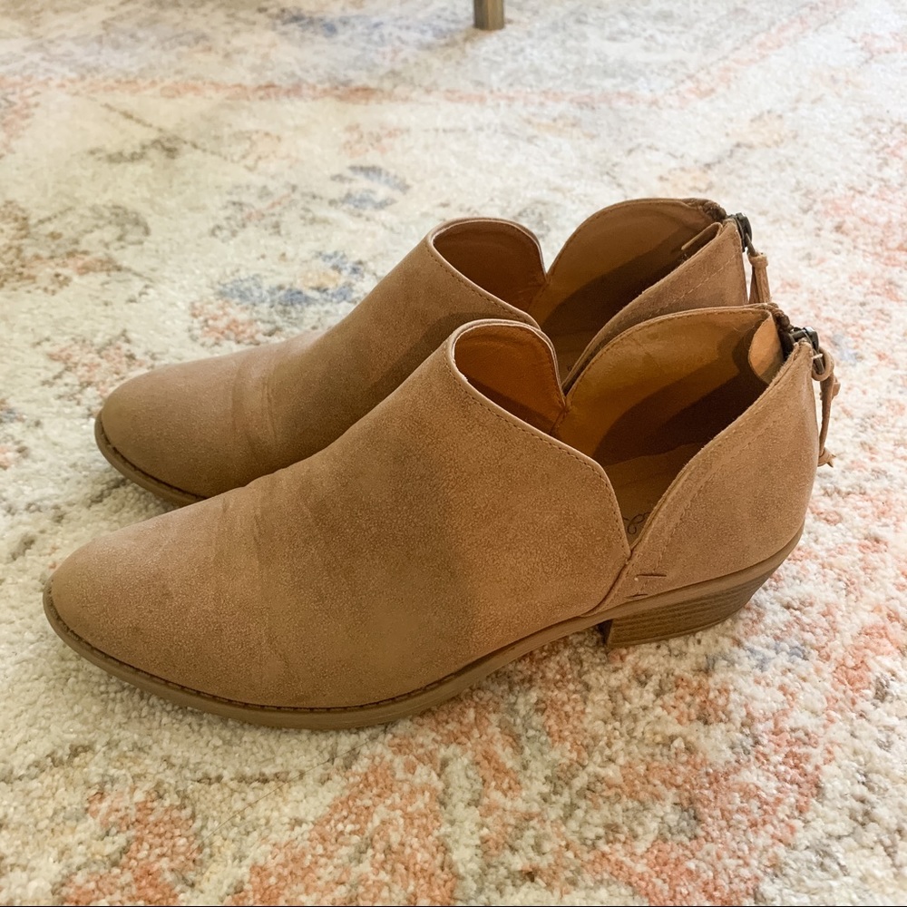 Qupid Booties